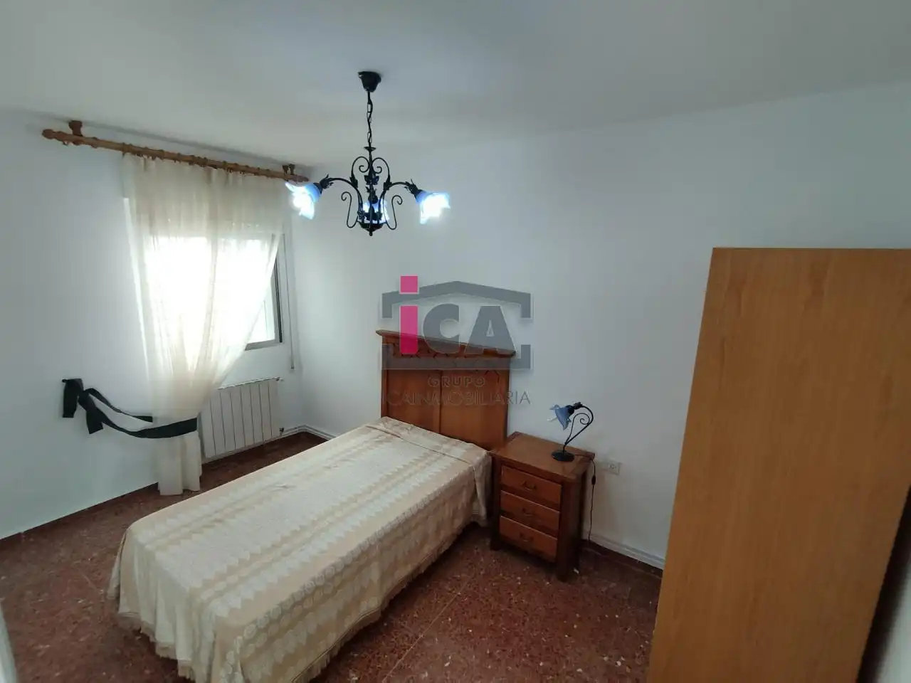 Habitación de Piso de alquiler en Cáceres con Aire acondicionado, Calefacción y Amueblado