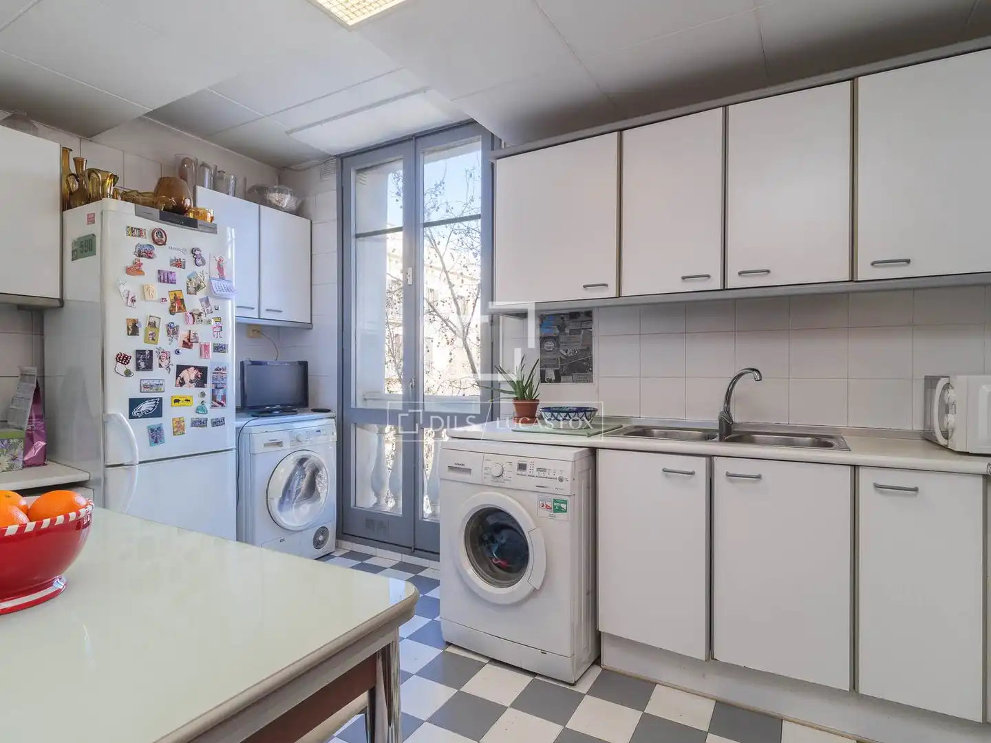 Cocina de Piso en venta en Barcelona con Calefacción, Parquet y Trastero