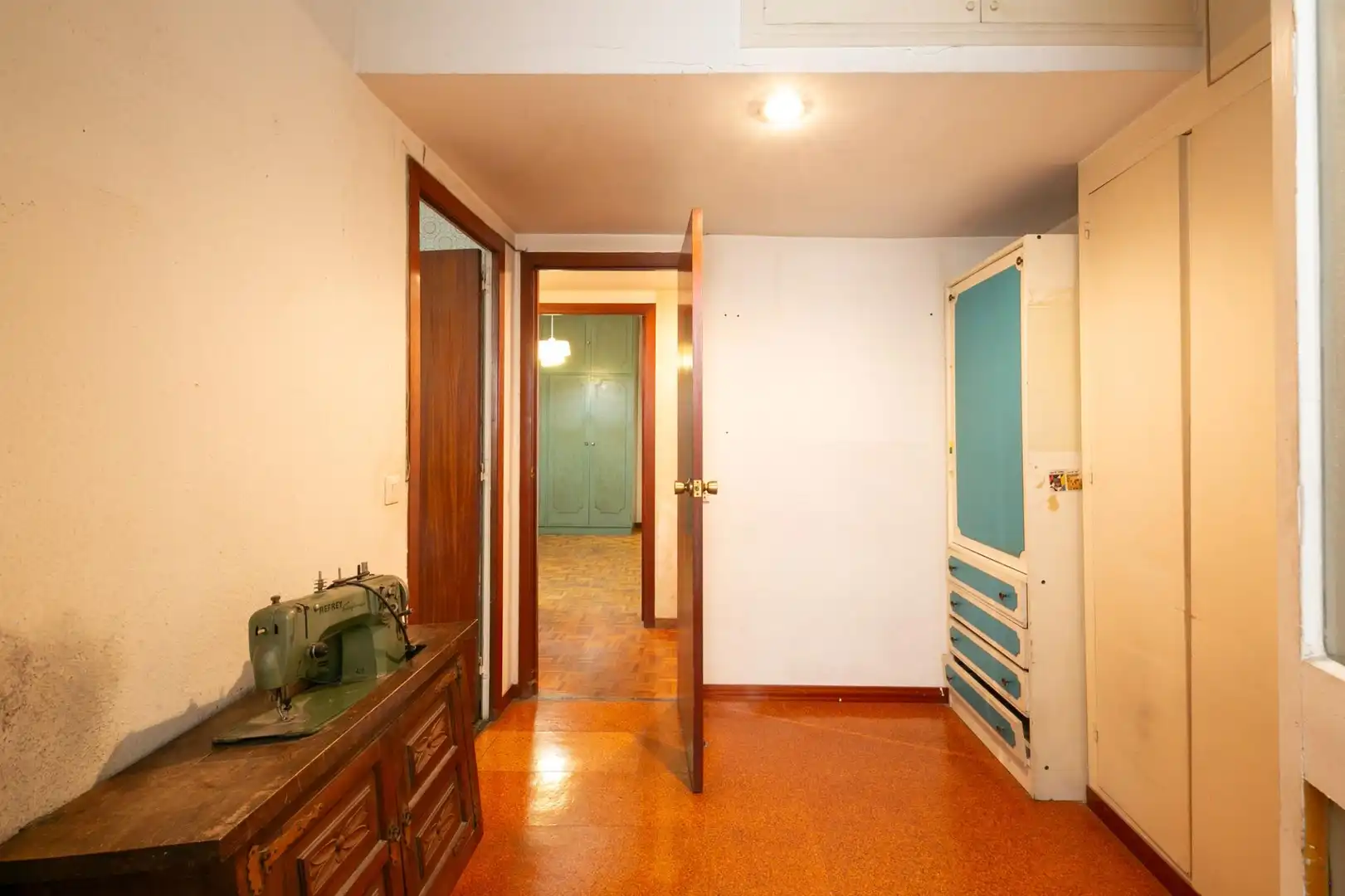 Piso en venta en Barcelona con Calefacción, Parquet y Terraza