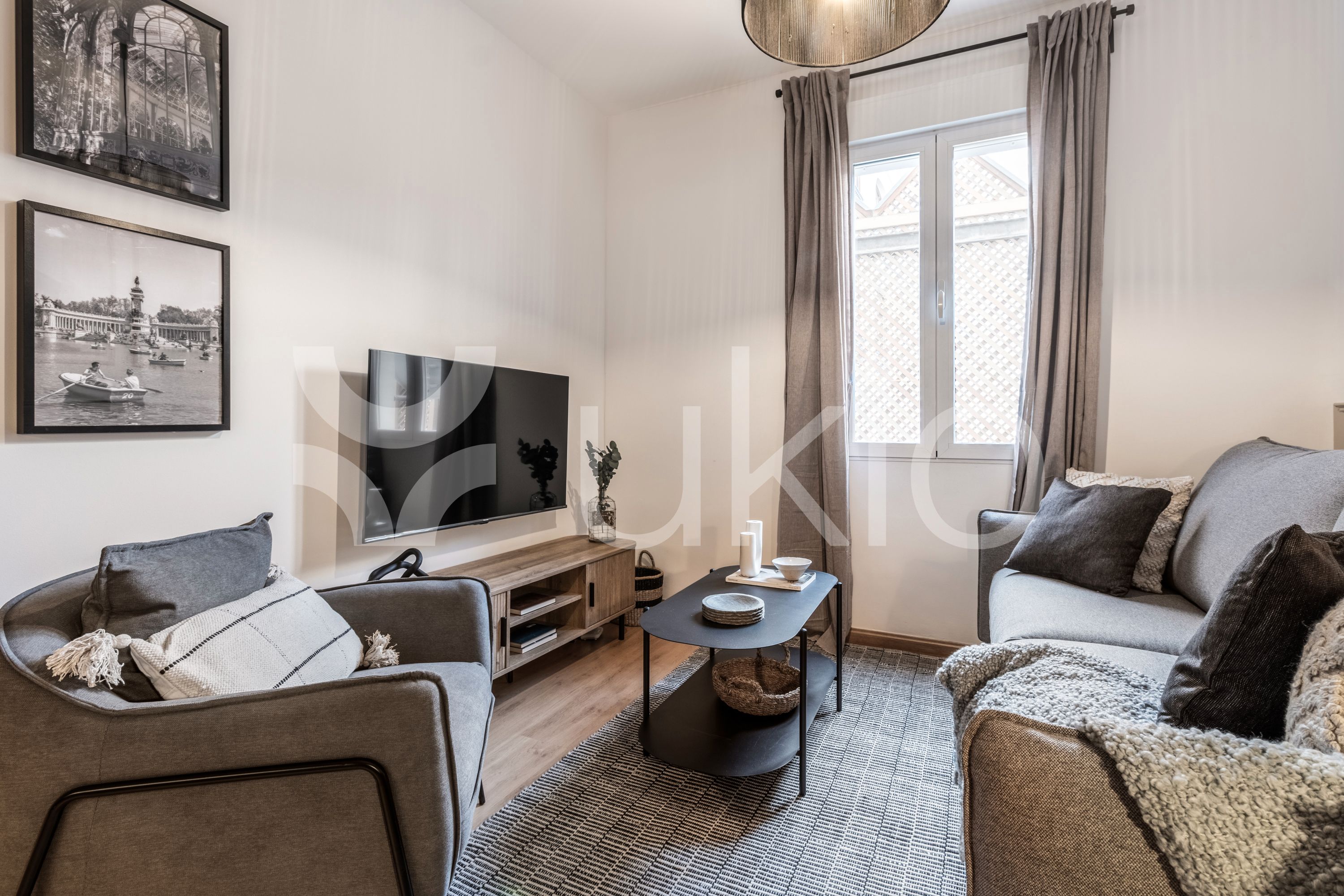 Living room of Apartment to rent in  Madrid Capital  with Air Conditioner, Heating and Furnished