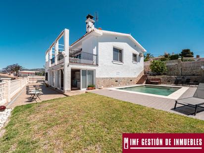 Exterior view of House or chalet for sale in Vélez-Málaga  with Air Conditioner, Terrace and Swimming Pool