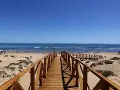 Außenansicht von Wohnung zur Miete in Torrevieja mit Klimaanlage und Schwimmbad