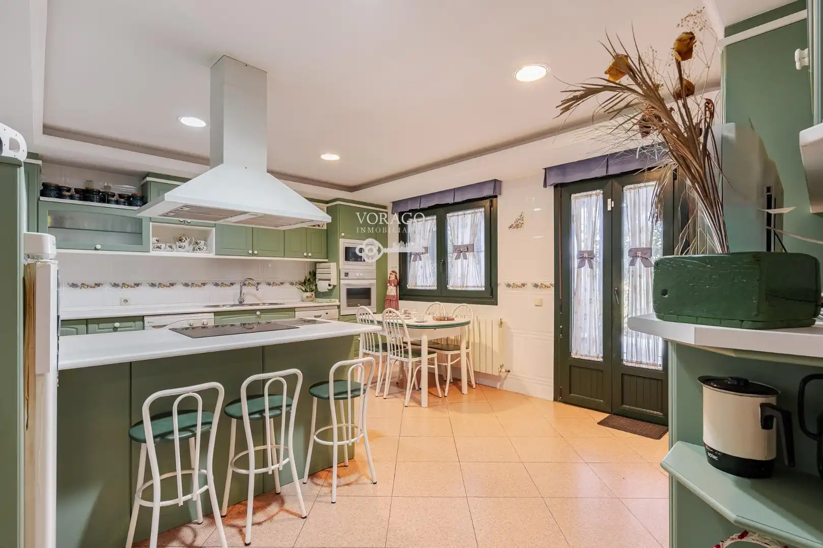 Cocina de Casa o chalet en venta en Villanueva de la Torre con Calefacción, Jardín privado y Terraza
