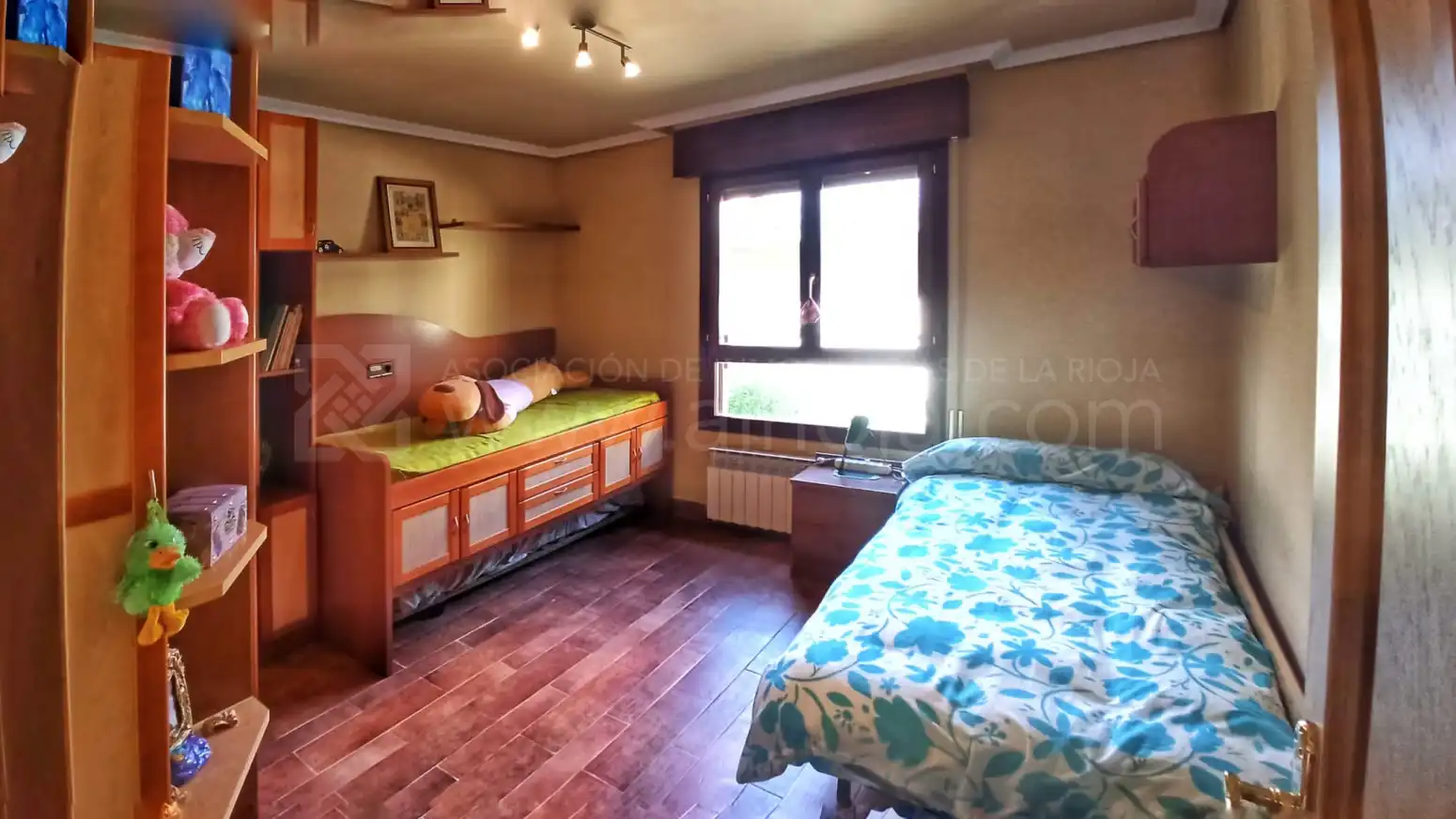 Habitación de Casa o chalet en venta en Samaniego con Calefacción, Trastero y Amueblado