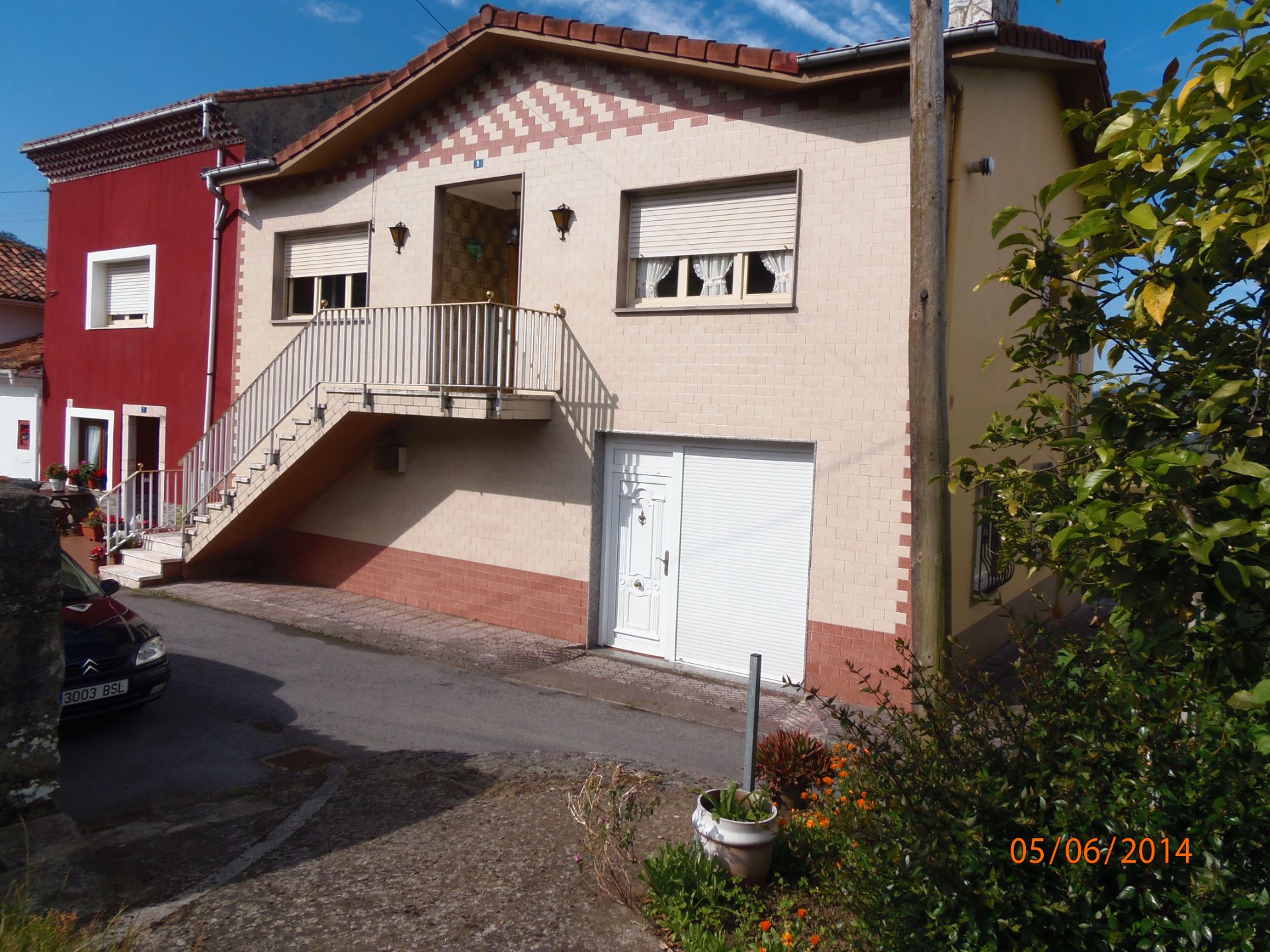 Exterior view of Single-family semi-detached for sale in Soto del Barco  with Heating, Private garden and Terrace