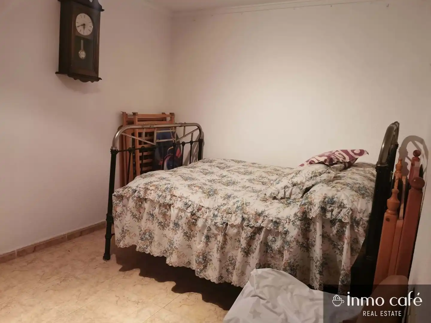 Habitación de Casa adosada en venta en Crevillent con Aire acondicionado