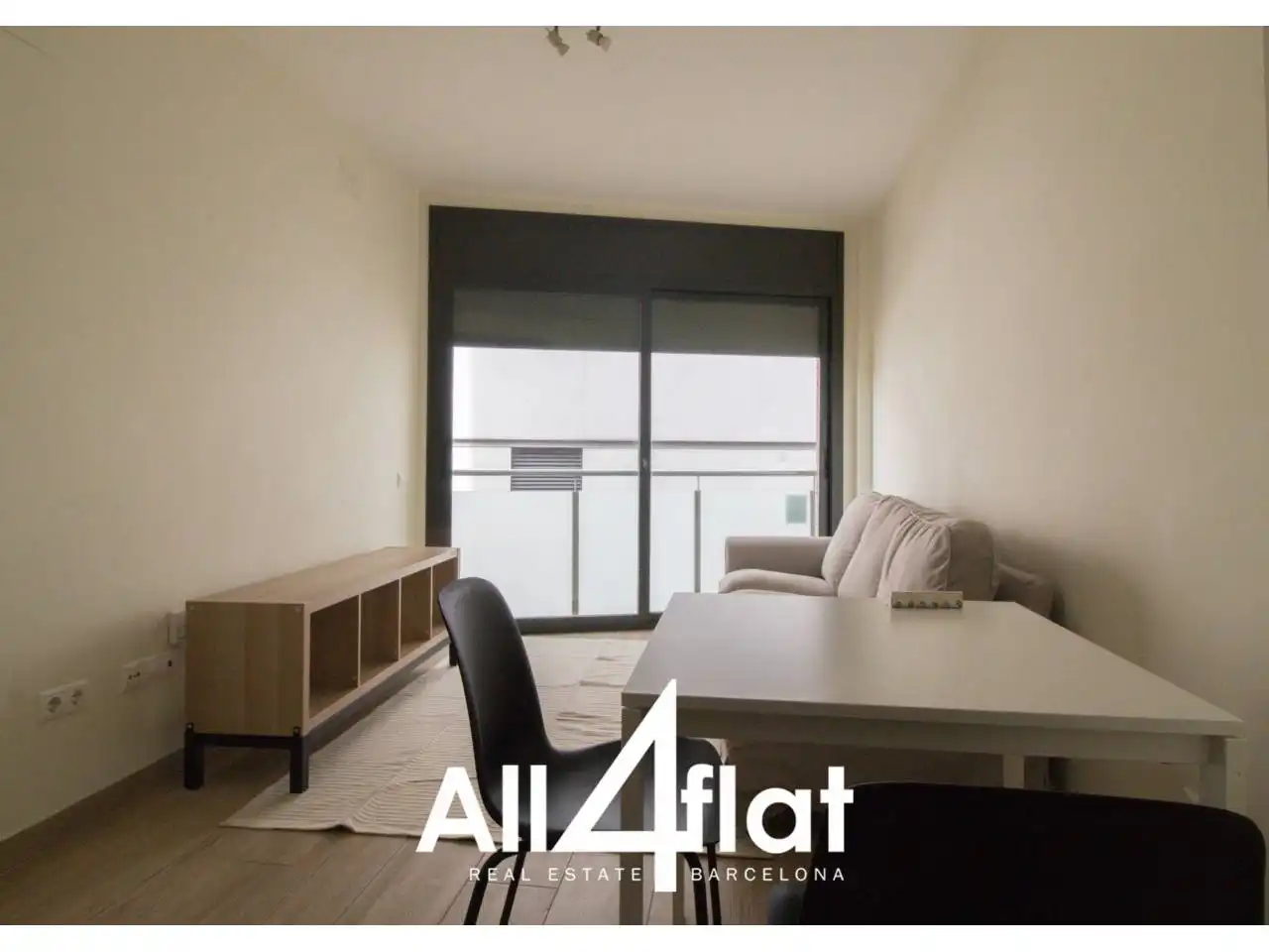Bedroom of Flat for rent in Barcelona  with Parquet flooring, Terrace and Furnished