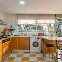 Küche von Einfamilien-Reihenhaus zum Verkauf in Gavà mit Heizung