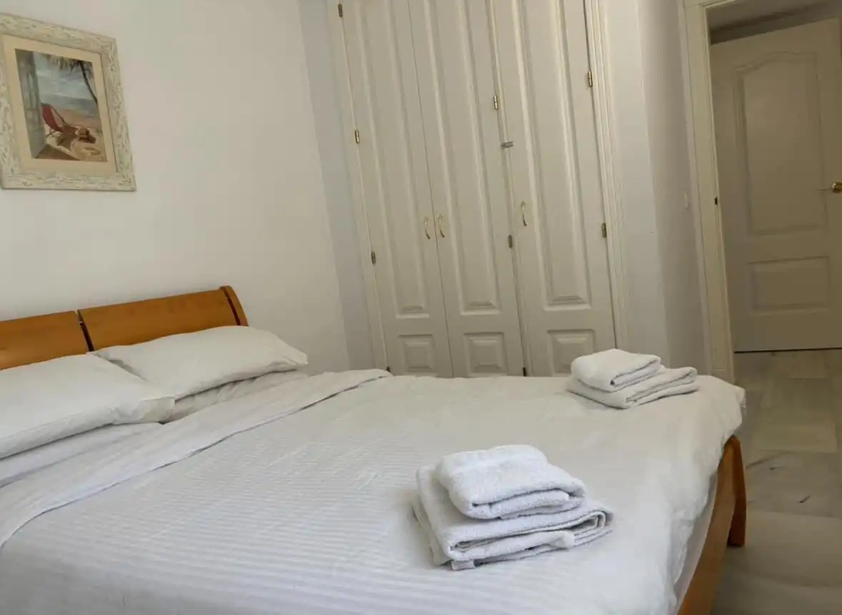 Apartments for rent in ALMACHAR-NARANJOS MARBELL, 4, La Dama de Noche - La Alzambra