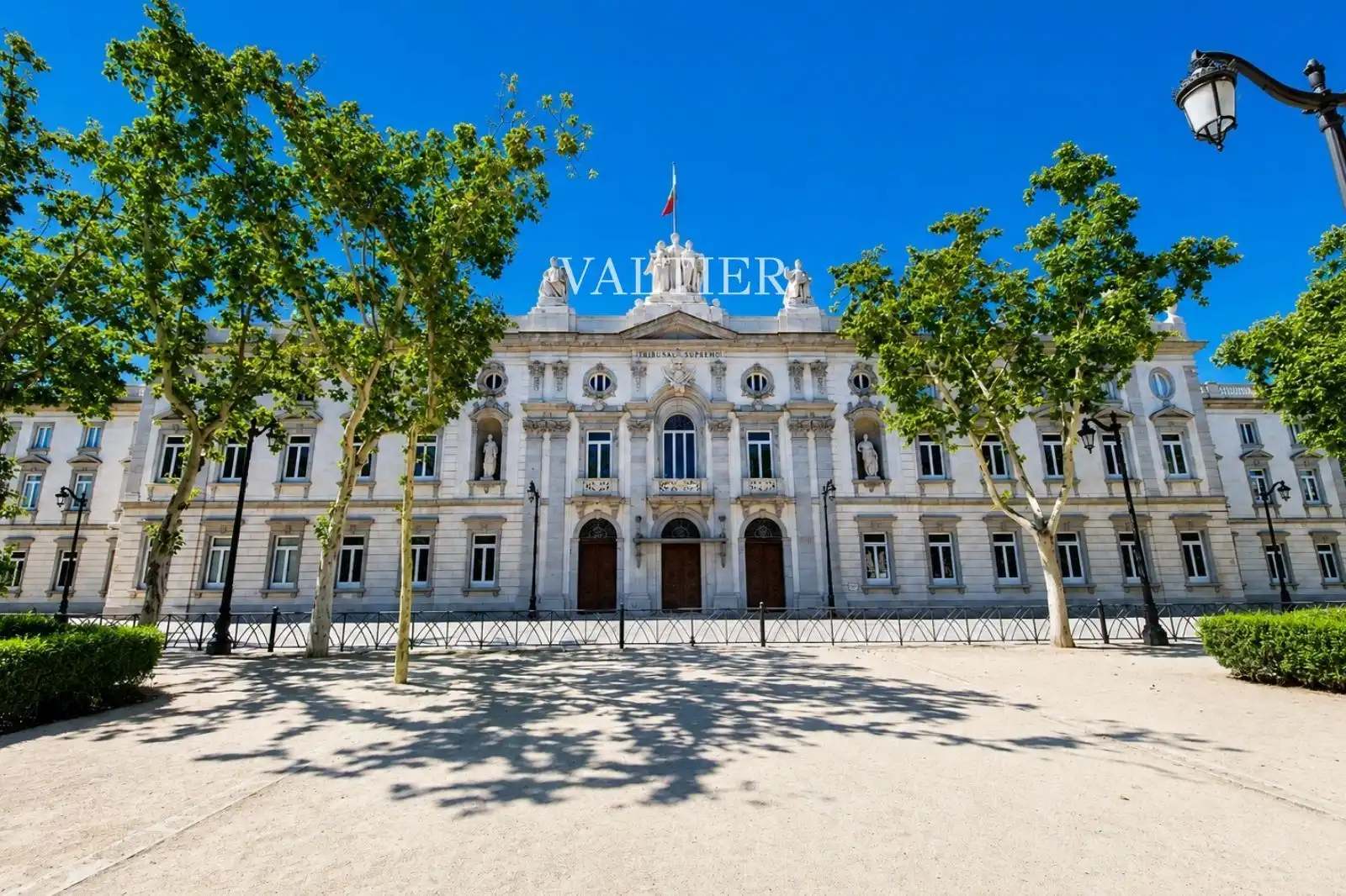 Exterior view of Flat for rent in Madrid  with Air Conditioner, Storage room and Furnished