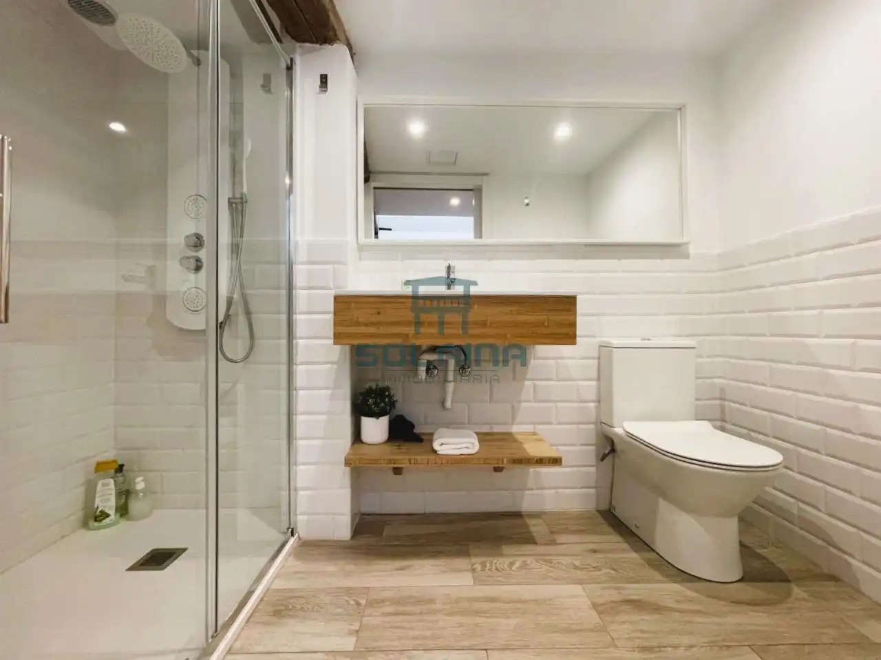 Baño de Edificio en venta en Ourense Capital 