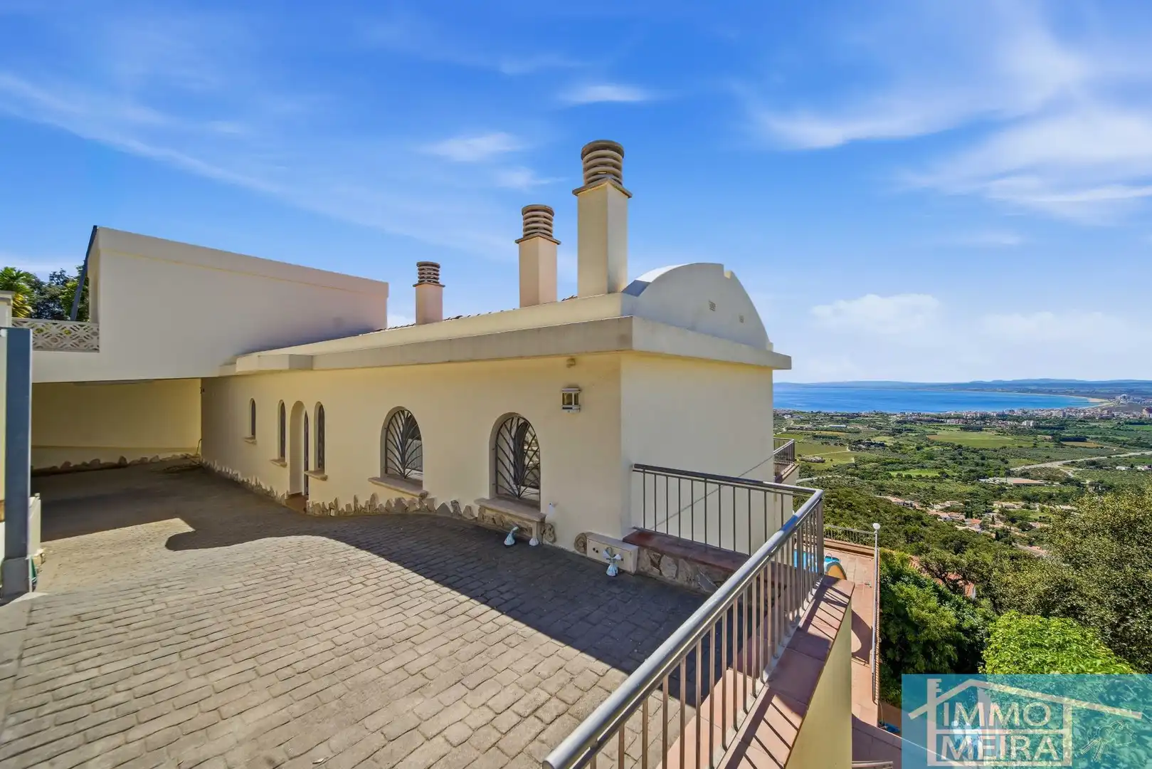 Exterior view of Houses for sale in Roses  with Air Conditioner, Heating and Private garden