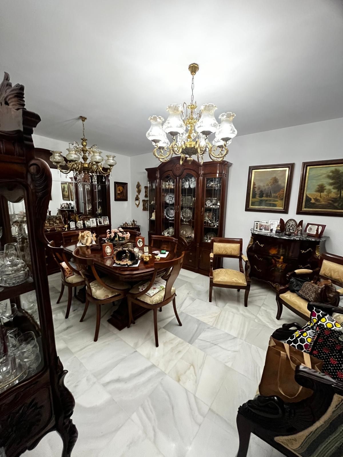 Menjador de Casa o xalet en venda en  Córdoba Capital amb Aire condicionat, Terrassa i Balcó