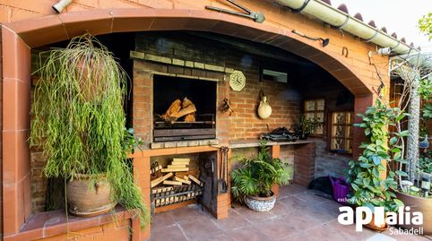 Foto 4 de Casa adosada en venta en Carrer Ďibáñez de Aldecoa, Les Arenes - La Grípia Can Montllor, Terrassa