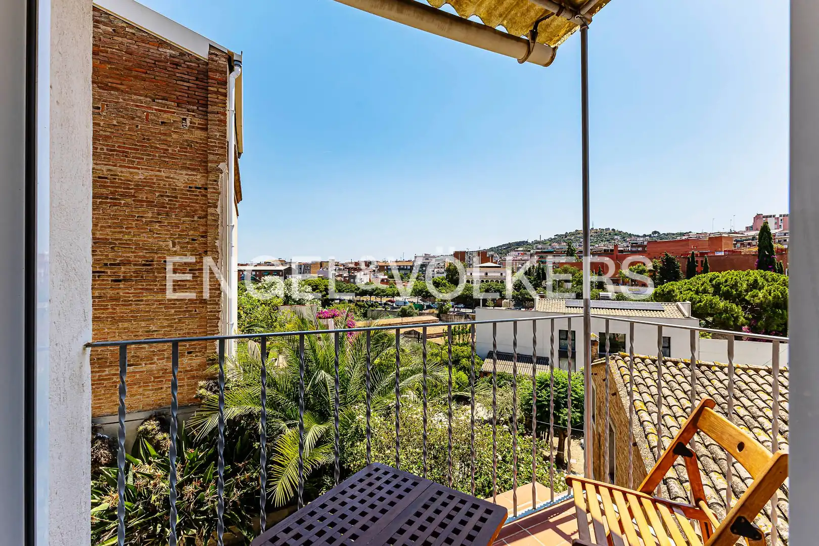 Terrassa de Finca rústica de lloguer en Barcelona amb Aire condicionat, Calefacció i Jardí privat