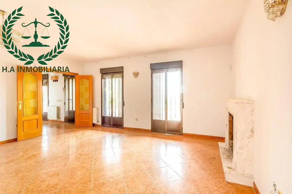 Exterior view of Houses for sale in Pedrezuela  with Air Conditioner, Heating and Terrace
