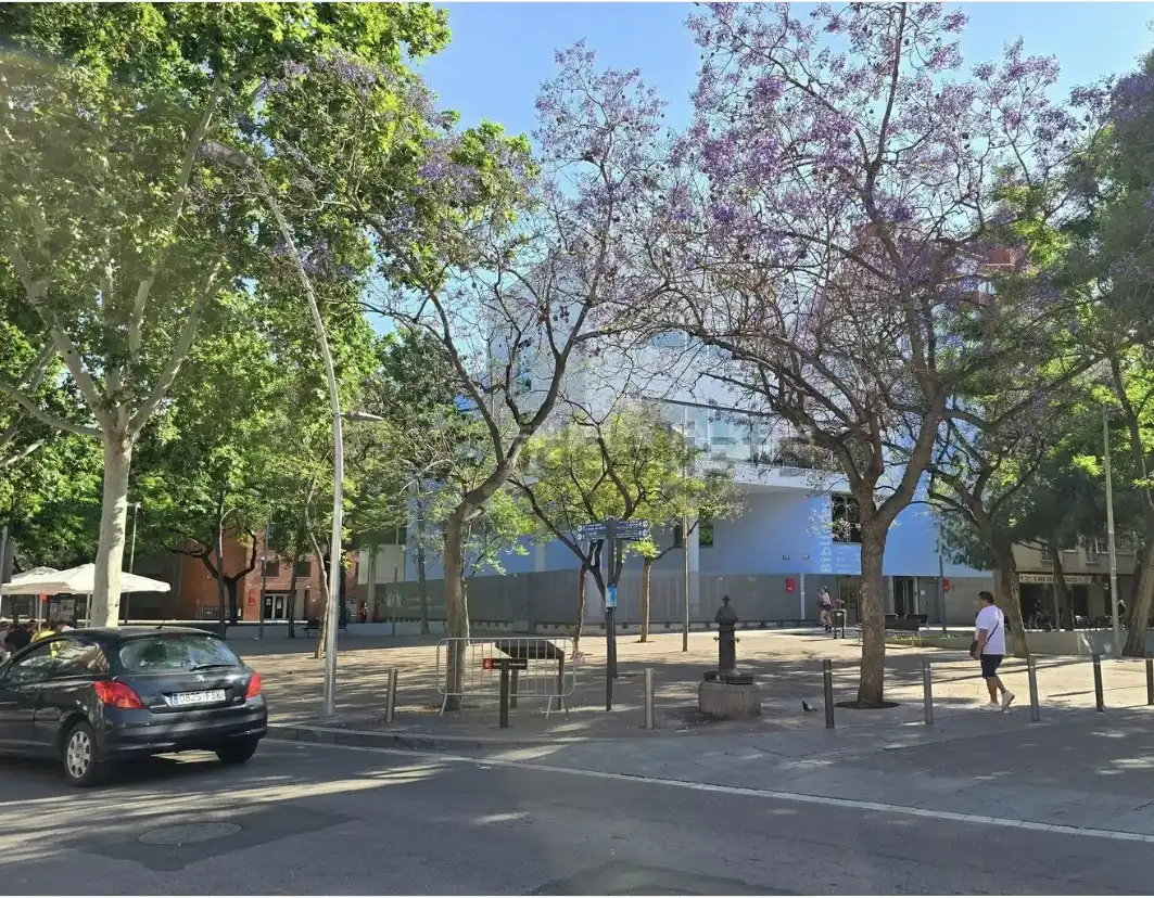 Außenansicht von Gebäude zur Miete in Barcelona