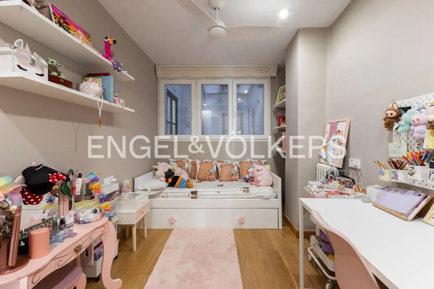 Habitación de Apartamento en venta en Valencia con Aire acondicionado, Calefacción y Parquet