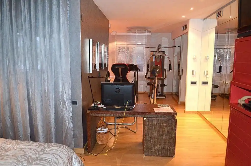 Habitación de Ático en venta en Lleida con Aire acondicionado, Calefacción y Piscina