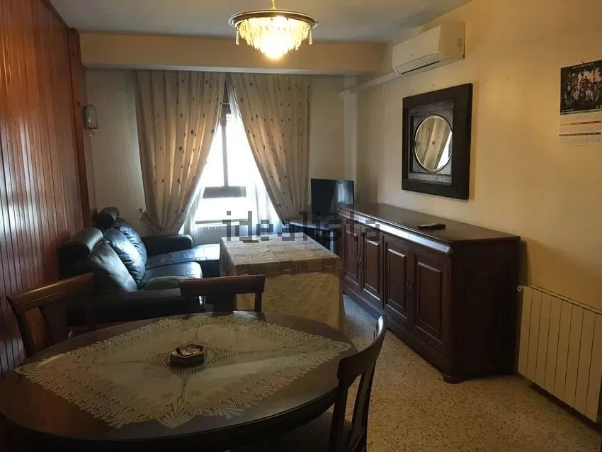 Sala d'estar de Pis de lloguer en  Granada Capital amb Aire condicionat, Calefacció i Moblat