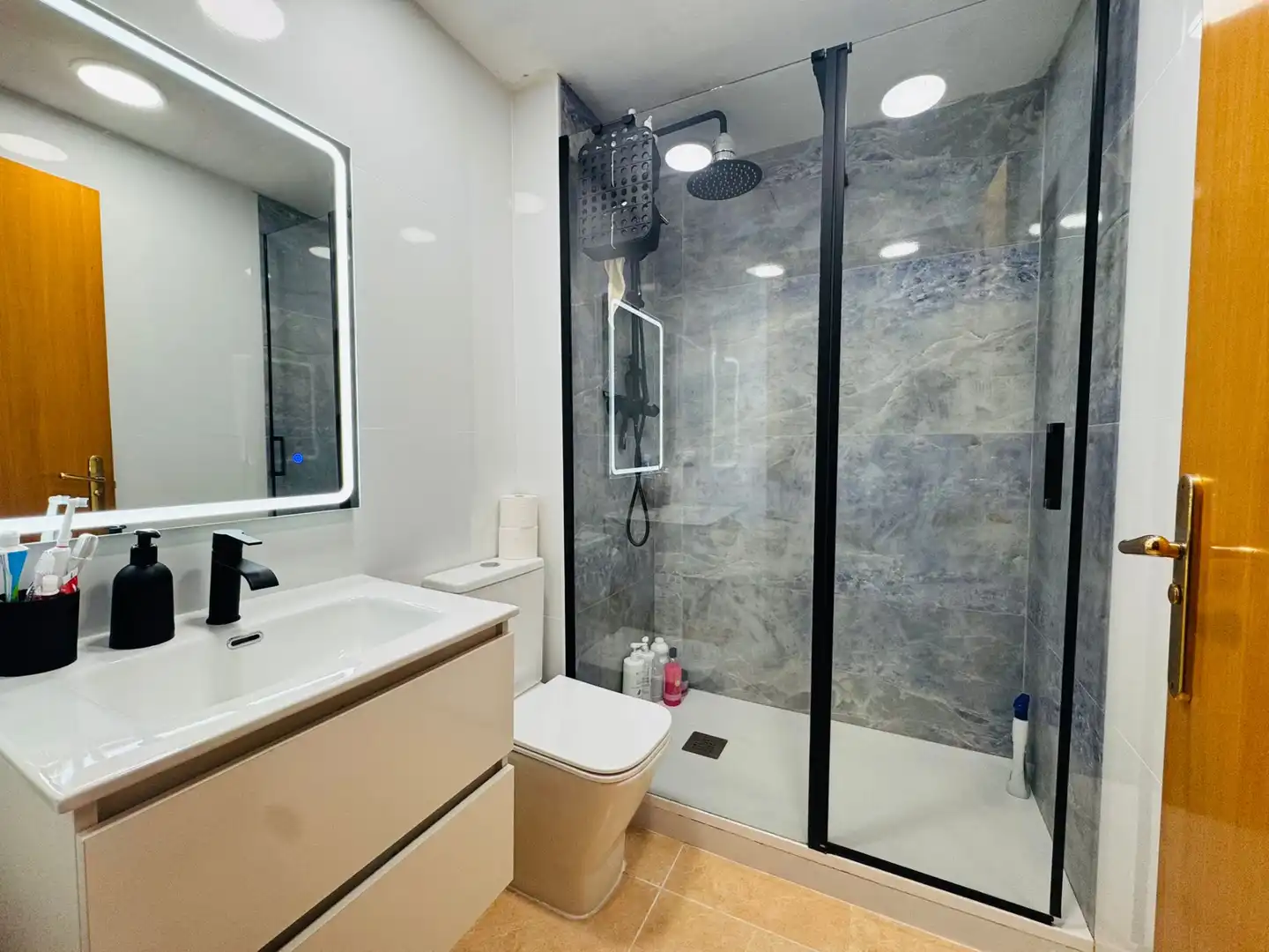 Bathroom of Flat for sale in La Canonja  with Air Conditioner, Terrace and Furnished