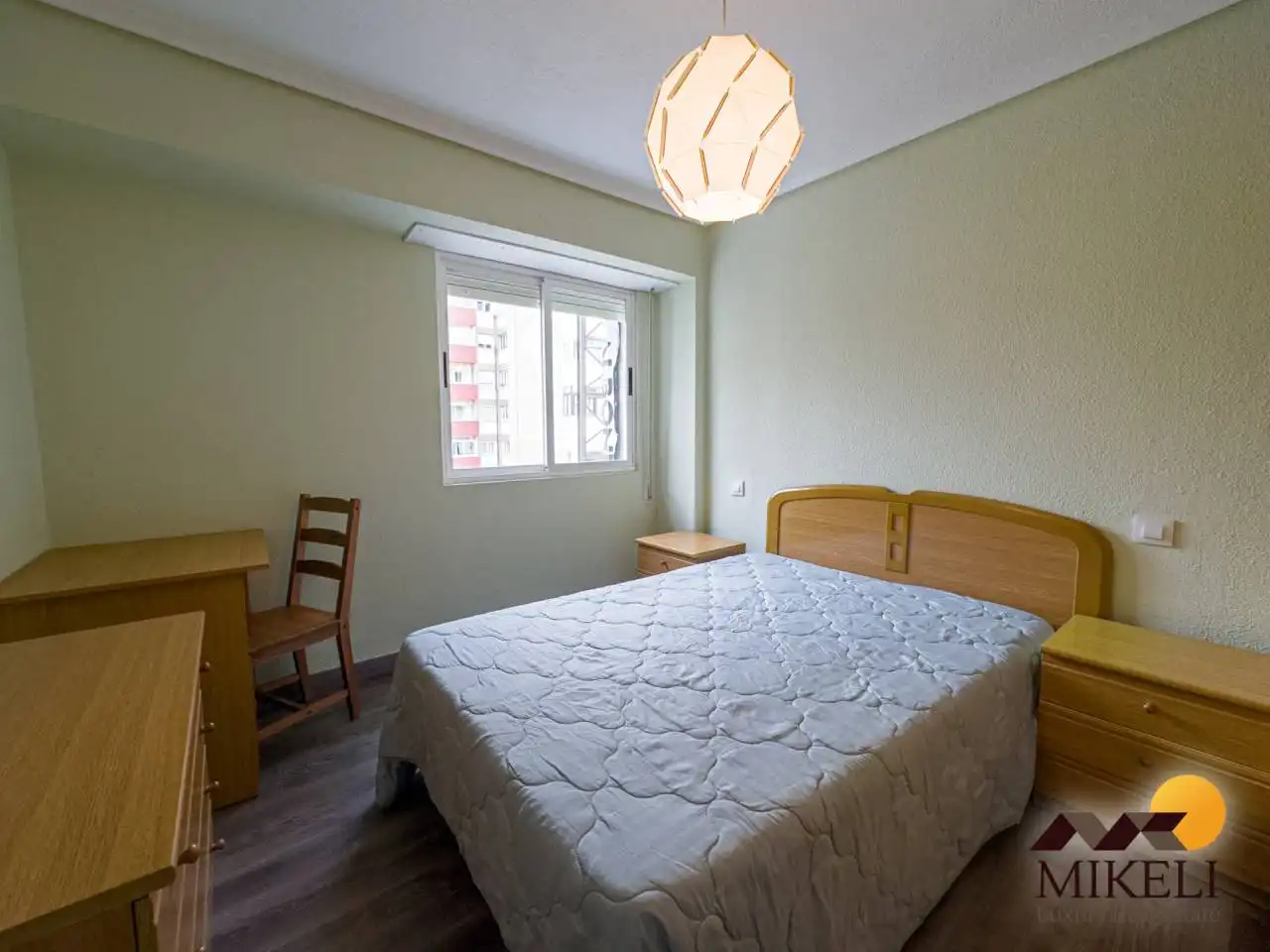 Schlafzimmer von Wohnung zur Miete in Santander mit Heizung, Terrasse und Möbliert