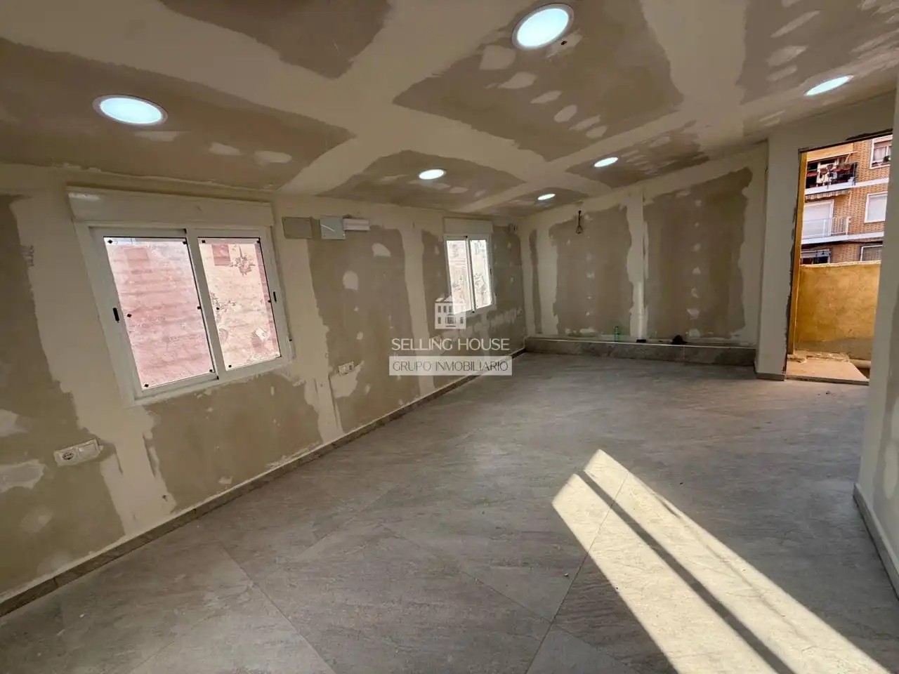 Casa o chalet en venta en Xirivella con Jardín privado, Terraza y Alarma