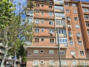 Vista exterior de Planta baixa en venda en  Madrid Capital amb Aire condicionat i Calefacció