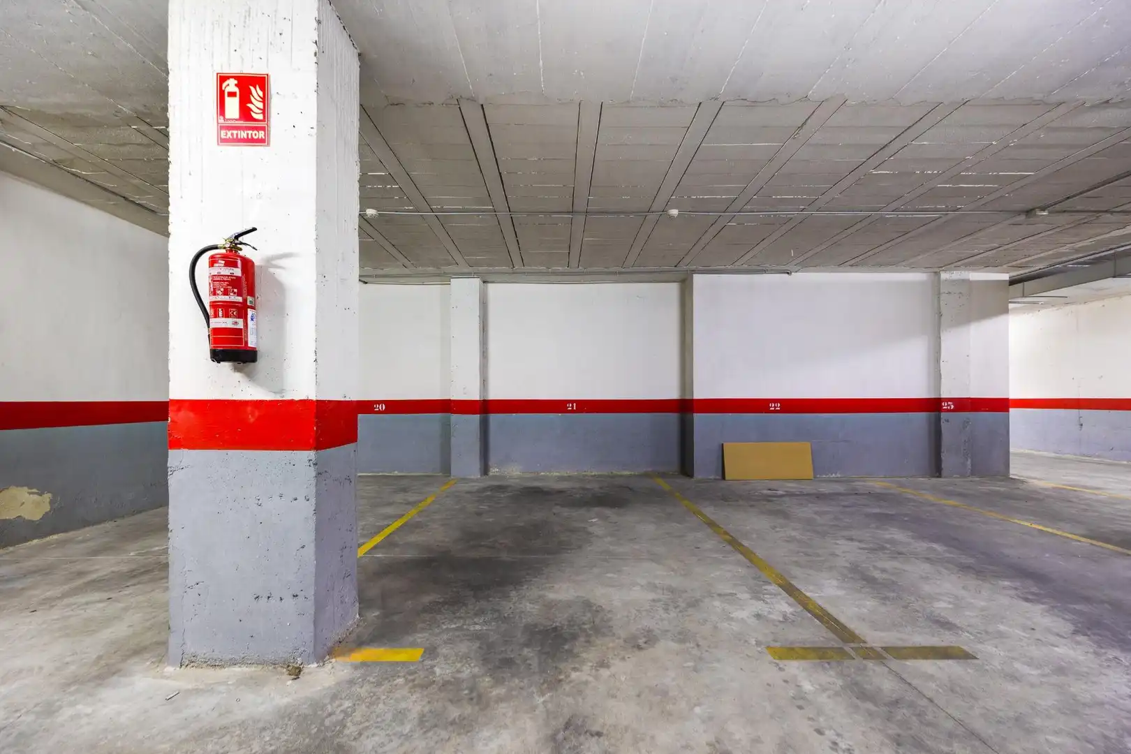 Parking de Apartamento en venta en Torrevieja con Aire acondicionado, Terraza y Trastero