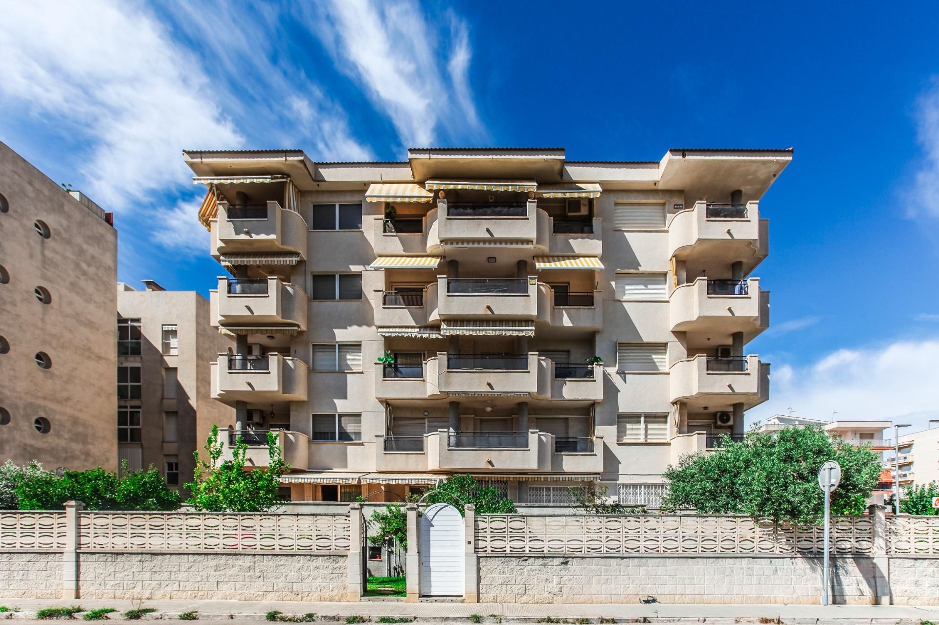 Vista exterior de Planta baja en venta en Calafell con Terraza y Balcón