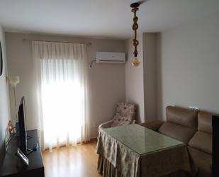 Bedroom of Flat for sale in  Sevilla Capital  with Air Conditioner and Balcony