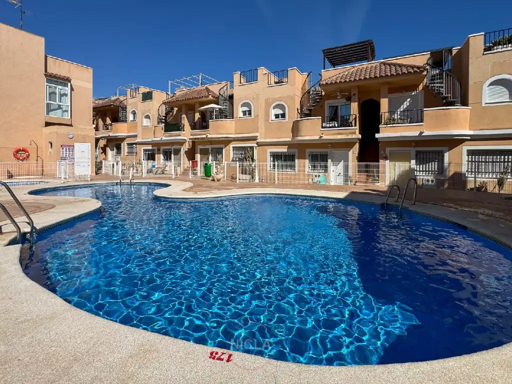 Piscina de Apartamento en venta en Cuevas del Almanzora con Aire acondicionado, Terraza y Amueblado