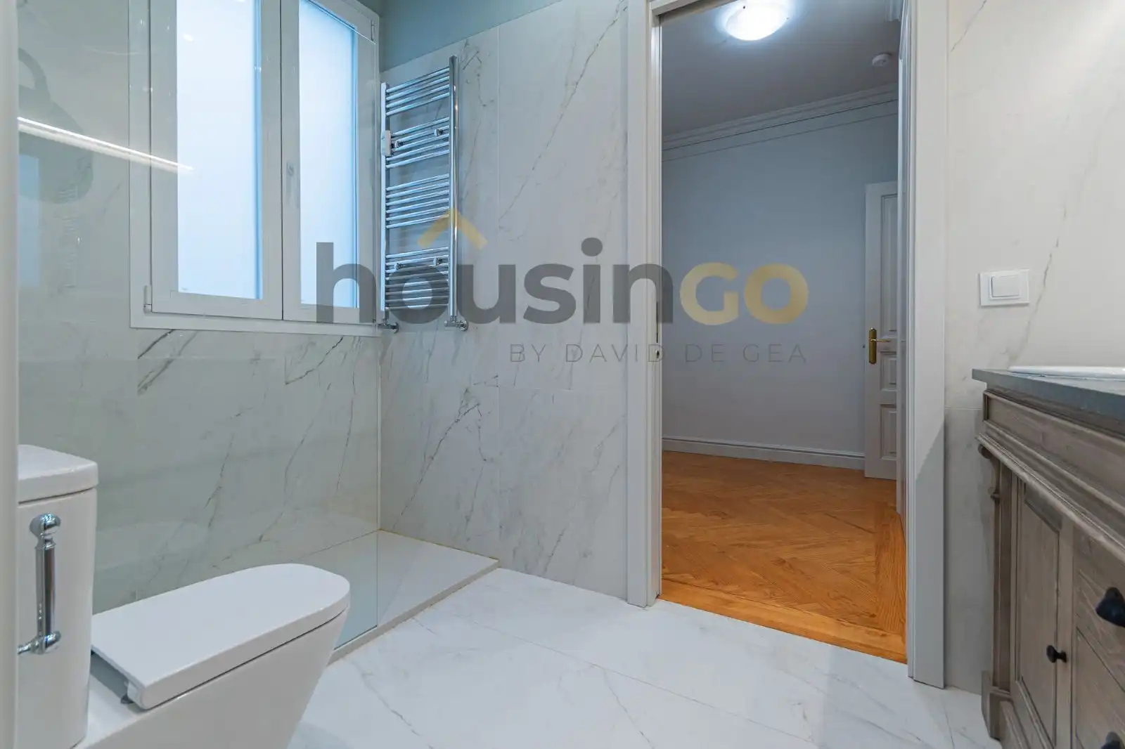 Bathroom of Flat for rent in Madrid  with Air Conditioner, Heating and Terrace