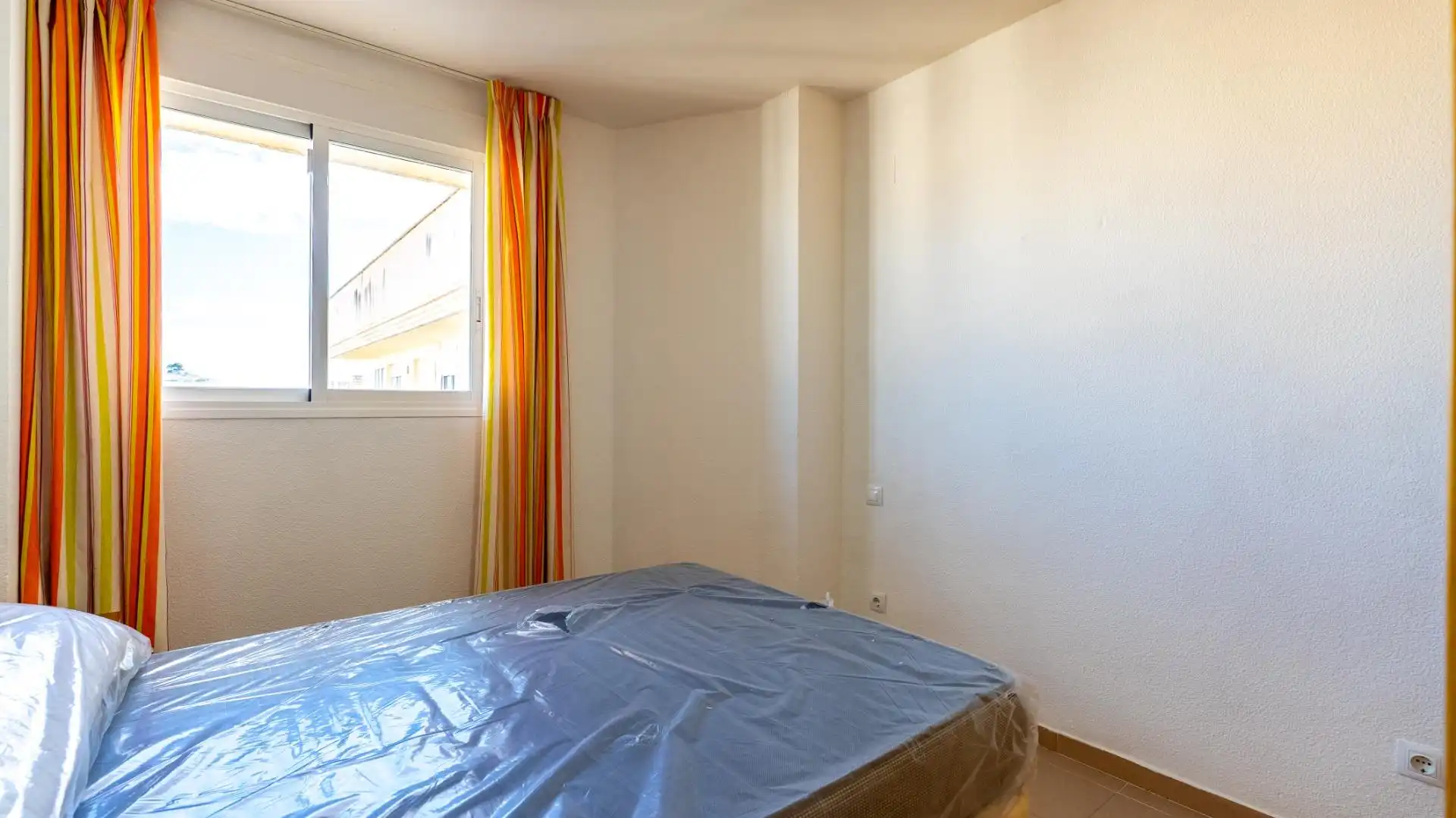 Bedroom of Attic for rent in Villajoyosa / La Vila Joiosa  with Air Conditioner, Heating and Private garden