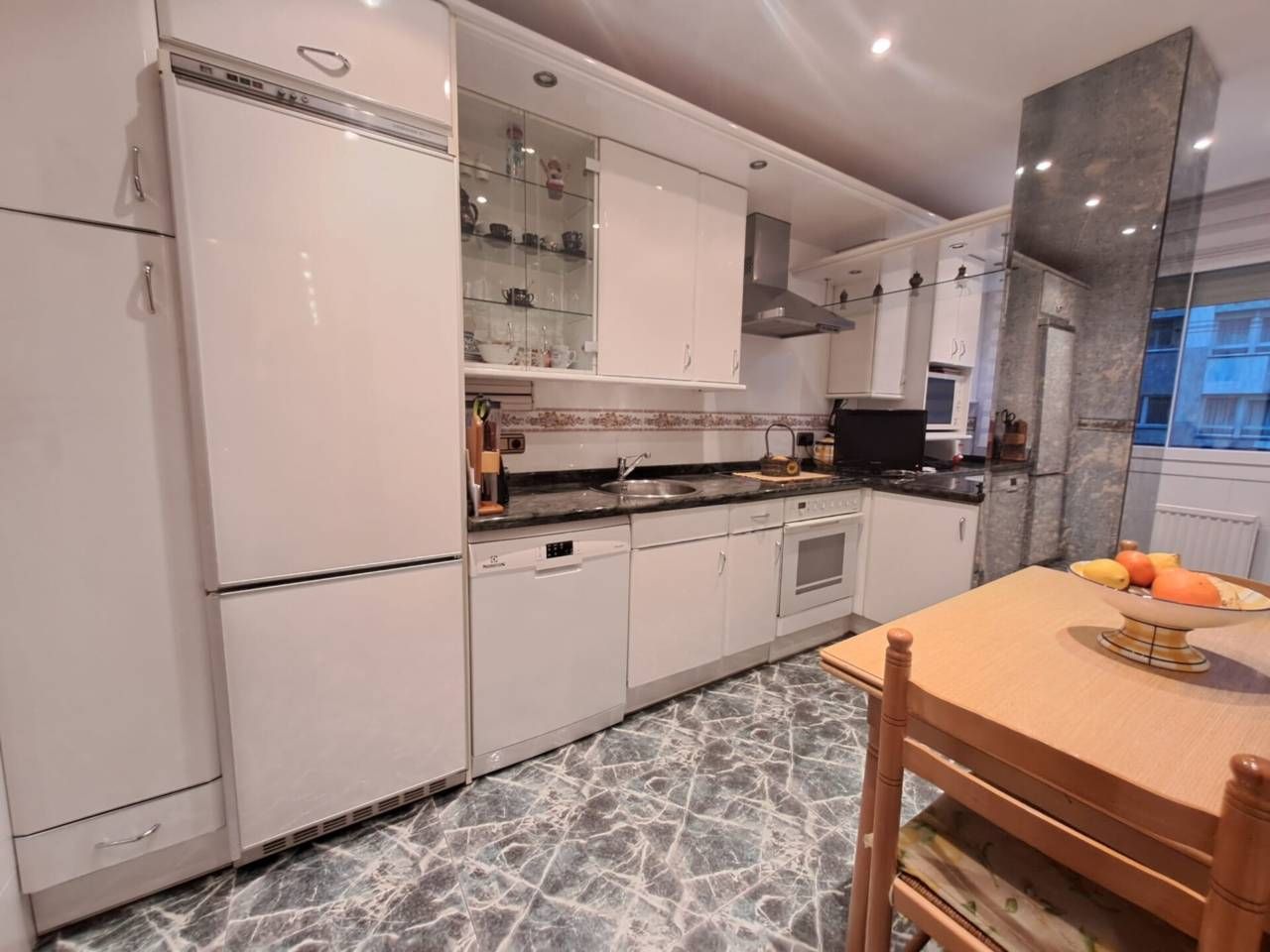 Cocina de Piso en venta en Burgos Capital con Calefacción y Terraza