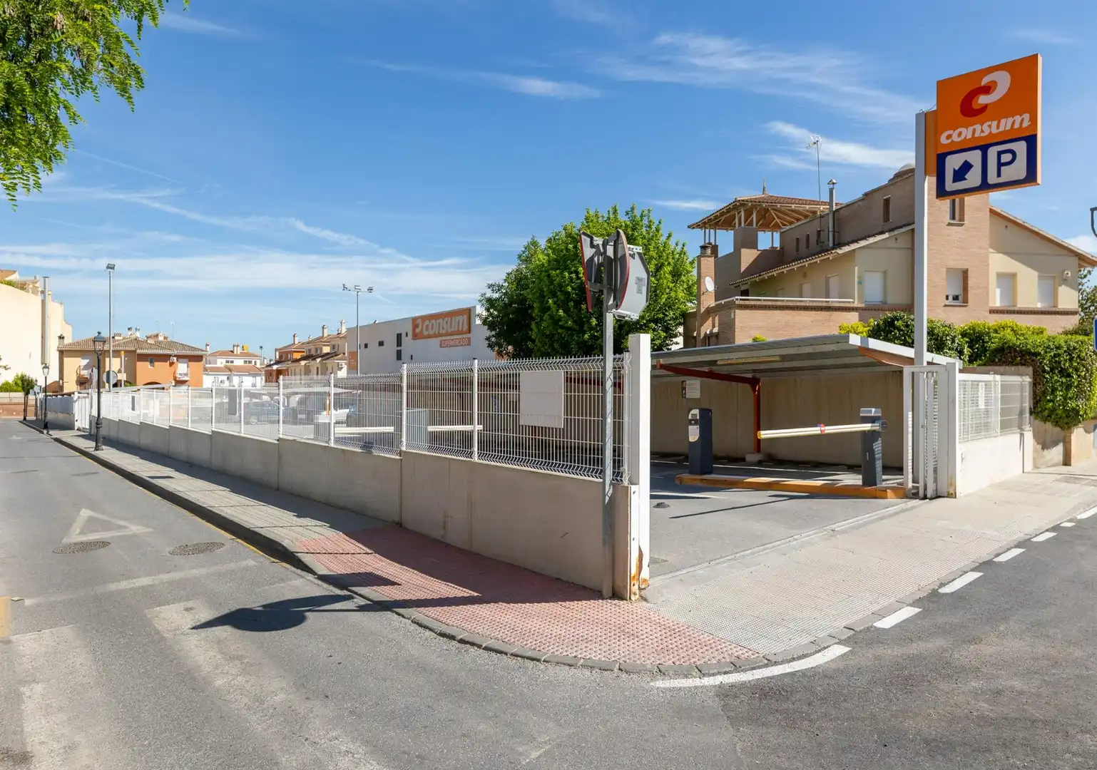 Aparcament de Àtic en venda en Las Gabias amb Aire condicionat, Calefacció i Traster