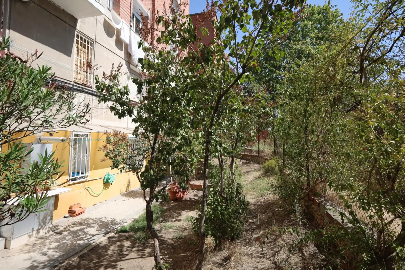 Jardí de Pis en venda en Madrid amb Aire condicionat, Calefacció i Jardí privat