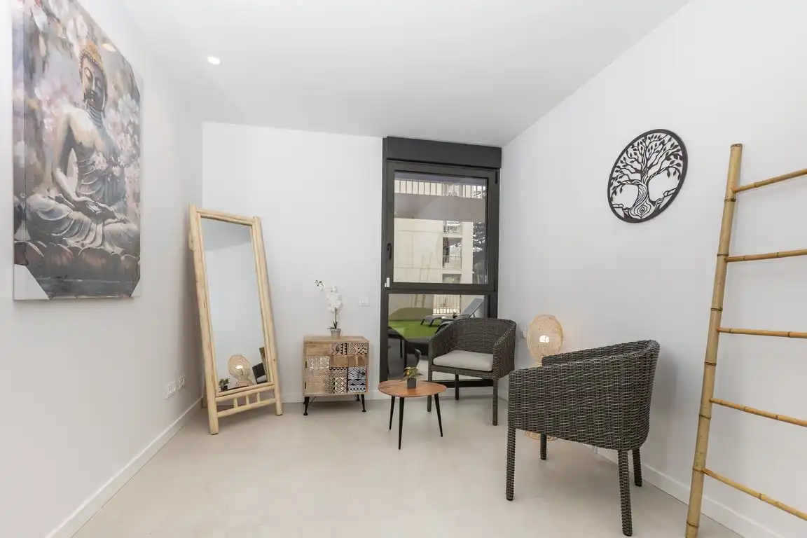 Sala de estar de Apartamento de alquiler en Dénia con Aire acondicionado, Jardín privado y Terraza