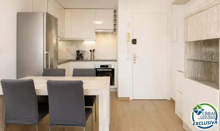Apartament amb ascensor en venda a Carrer Muga-Delta, imagen 7