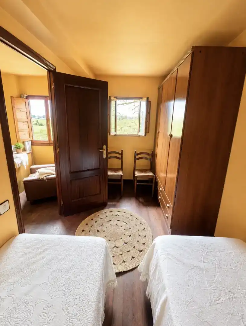 Habitación de Casa o chalet en venta en Oviedo 