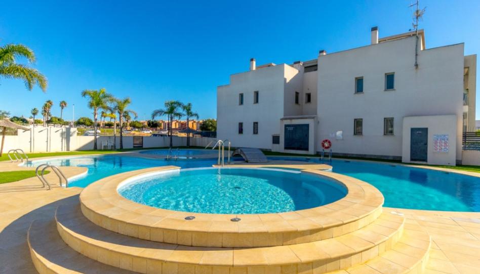 Foto 1 de Apartament en venda a Residencial Koma II, Aguas Nuevas, Alicante