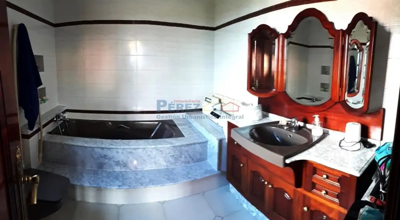 Baño de Casa o chalet en venta en Fene con Calefacción, Jardín privado y Amueblado