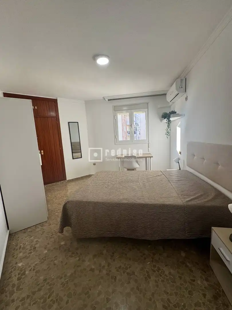Habitación de Piso de alquiler en Carretera de Cádiz
