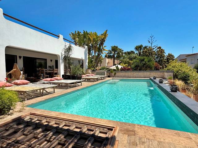 Casa-chalet en Venta en Cala Advocat - Baladrar