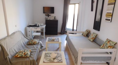 Foto 4 de Estudio de alquiler en Salatar, Roses