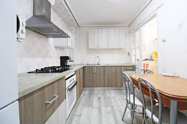 Piso en Alquiler en Reina Victoria - Miguel Hernández