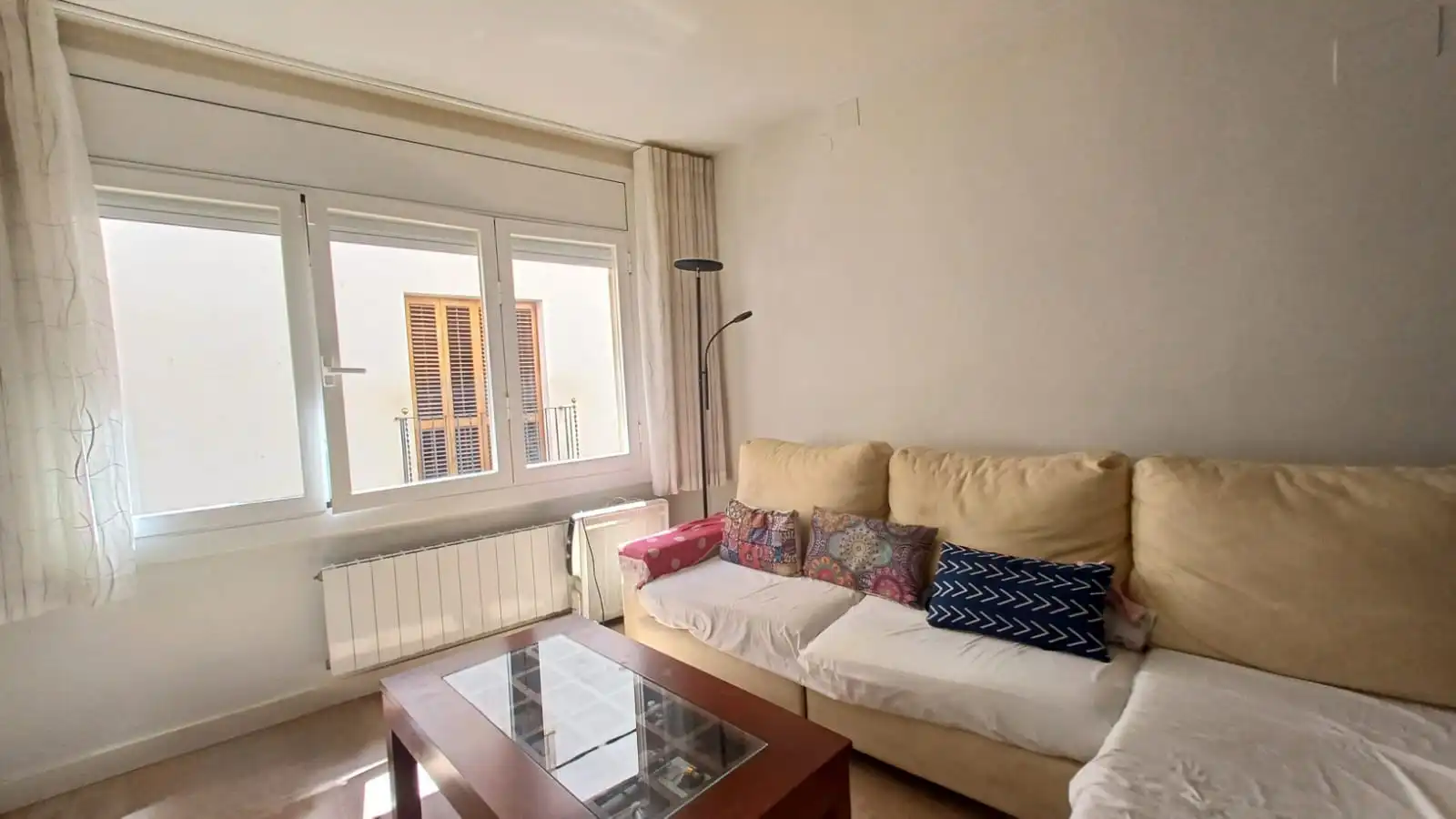 Sala de estar de Piso en venta en Arenys de Mar con Aire acondicionado, Calefacción y Parquet
