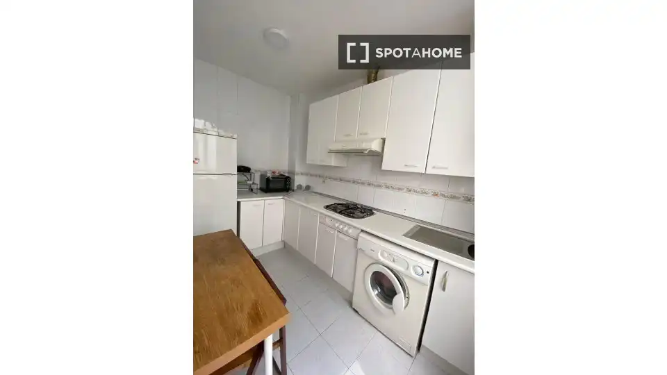 Habitació a Cuatro Caminos - Azca