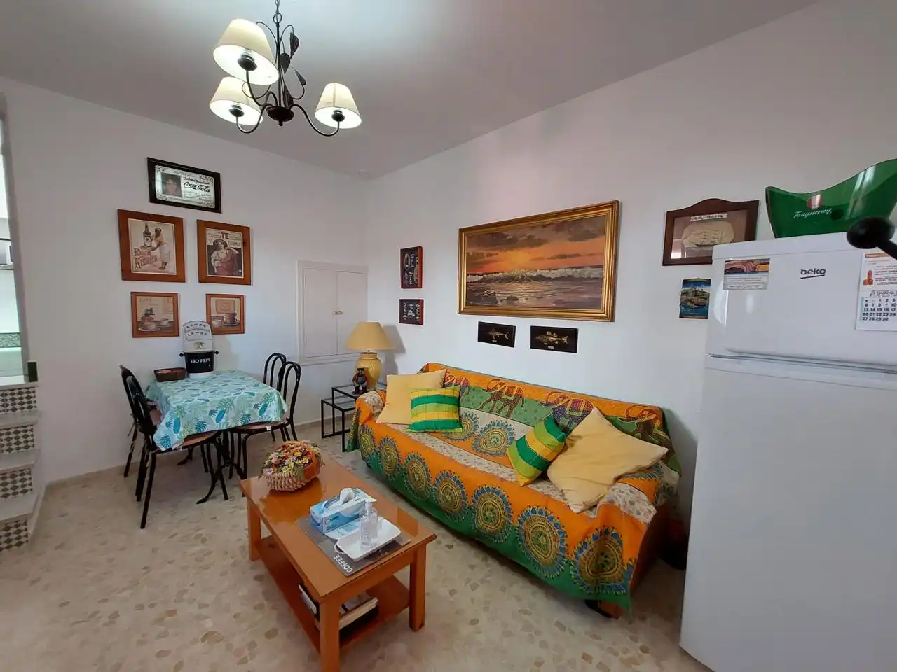 Sala d'estar de Dúplex en venda en Cádiz amb Aire condicionat i Moblat