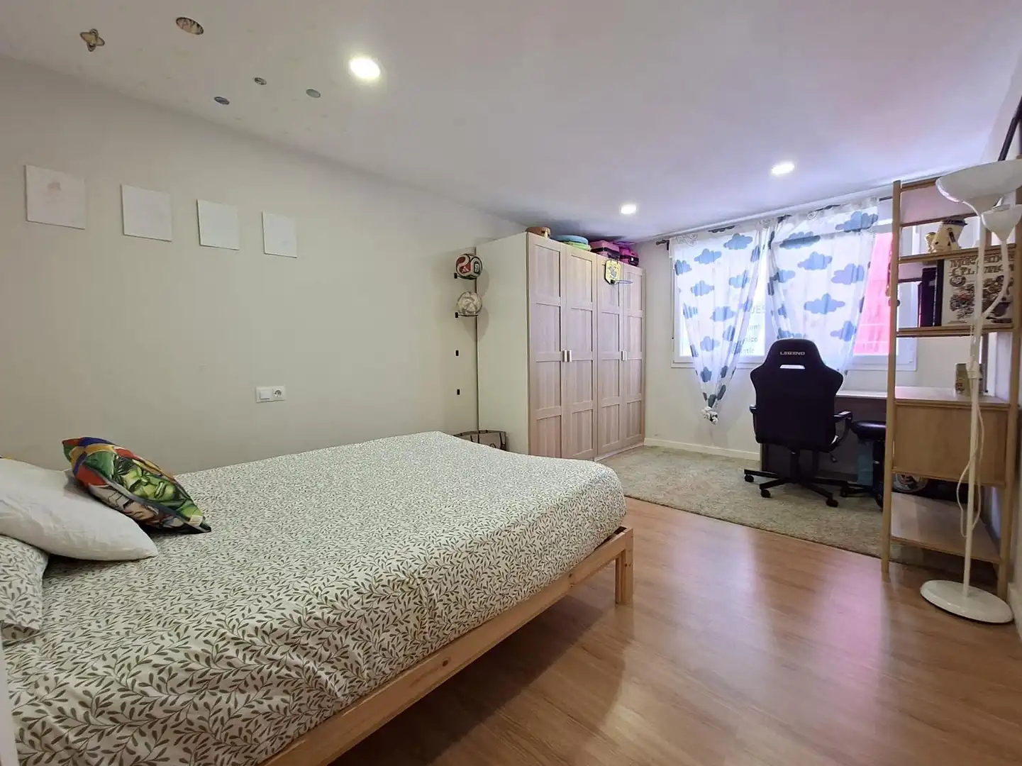 Habitación de Piso en venta en Vilagarcía de Arousa con Terraza, Amueblado y Balcón